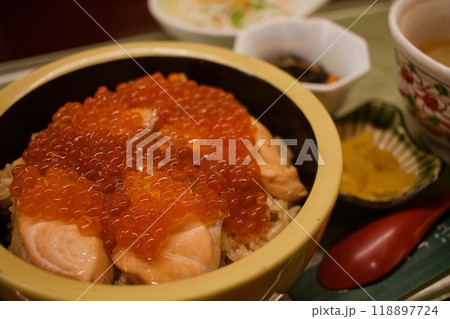贅沢すぎる絶品はらこ飯 贅沢すぎる絶品はらこ飯 118897724