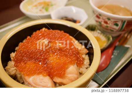 絶品、心が躍るはらこ飯 118897738