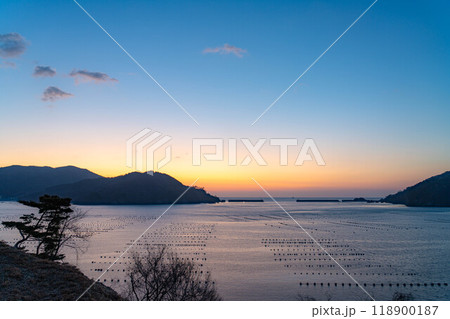 【港素材】大船渡湾の朝焼け【岩手県】 【港素材】大船渡湾の朝焼け【岩手県】 118900187