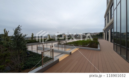 HAZAARの3階のテラスの入り口からの風景 118901032