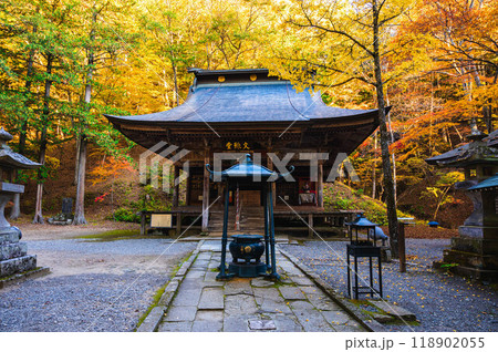 秋の鹿教湯温泉　文殊堂 118902055