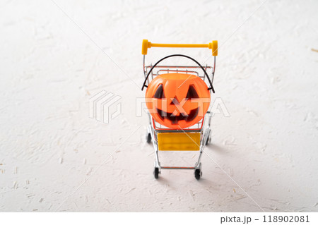 ハロウィーン ハロウィン 秋 118902081