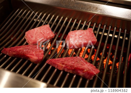 焼肉は美味い 118904382