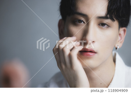 メンズビューティイメージ 118904909