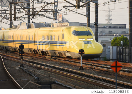 三河安城駅に入線するイエロー 118906858