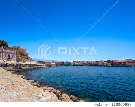 ギリシャのリゾート地の湾 (クレタ島、ハニア旧市街) ギリシャのリゾート地の湾 (クレタ島、ハニア旧市街) 118906988