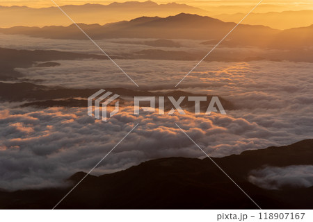 日本百名山　秋の御嶽山　朝駆け登山 118907167
