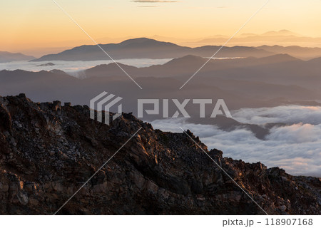 日本百名山　秋の御嶽山　朝駆け登山 118907168