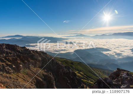 日本百名山　秋の御嶽山　朝駆け登山 118907176