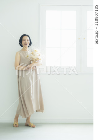 ミドル女性のビューティイメージ 118907185