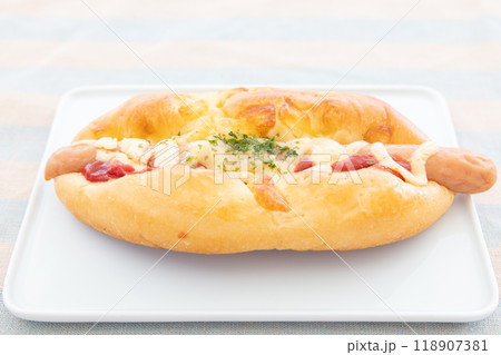 おいしいソーセージパン 118907381