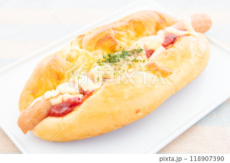 おいしいソーセージパン おいしいソーセージパン 118907390