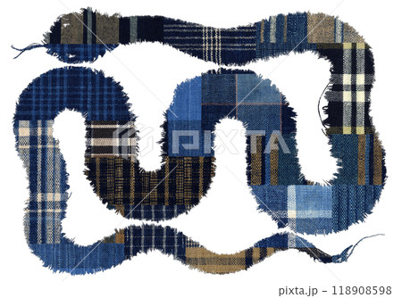 藍染生地に縞と格子の和柄で描いた「2025」干支のヘビ 藍染生地に縞と格子の和柄で描いた「2025」干支のヘビ 118908598