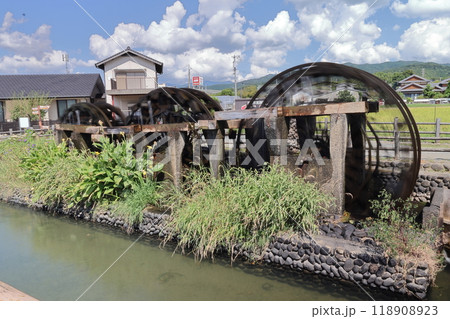福岡県朝倉市の三連水車 118908923