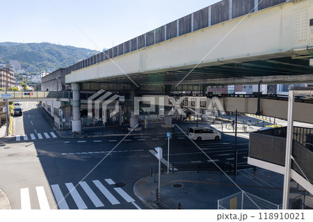 近鉄けいはんな線/新石切駅の高架下 近鉄けいはんな線/新石切駅の高架下 118910021