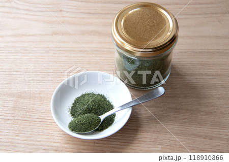挽いた緑茶 挽いた緑茶 118910866