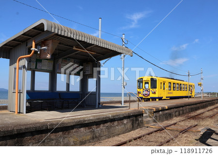 海の見える駅(島原鉄道・古部駅) 海の見える駅(島原鉄道・古部駅) 118911726