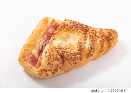 チーズのハムデニッシュ チーズのハムデニッシュ 118921654