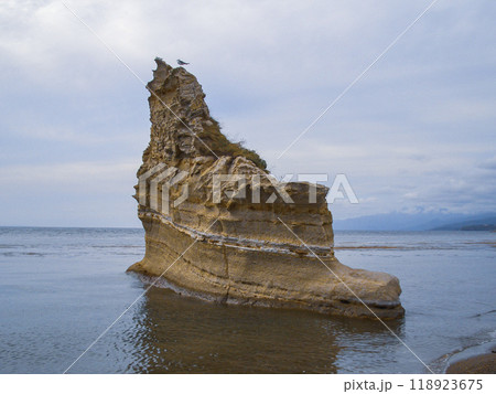 【北海道乙部町有名スポット、レタッチ有】滝瀬海岸、シラフラ 【北海道乙部町有名スポット、レタッチ有】滝瀬海岸、シラフラ 118923675