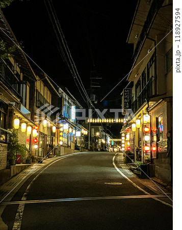奈良・天川村 洞川温泉旅館街・行者通り 奈良・天川村 洞川温泉旅館街・行者通り 118927594