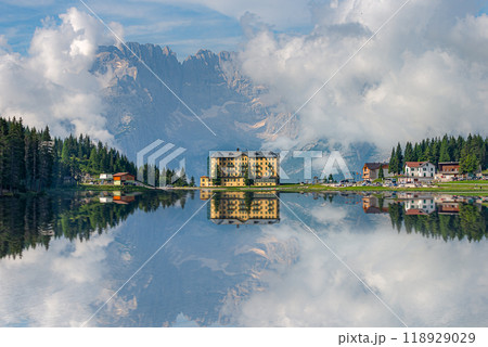 Lake Misurina Lake Misurina 118929029