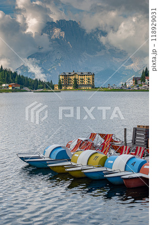 Lake Misurina 118929031