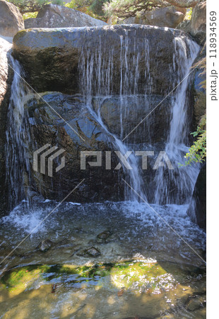 坂出市の香風園の滝組 坂出市の香風園の滝組 118934569