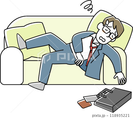 疲れてソファーに倒れこむスーツ姿の男性 118935221