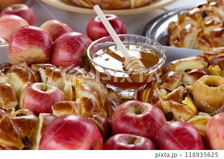Rosh Hashanah. Jewish New Year celebration. Festive Apple Dessert Rosh Hashanah. Jewish New Year celebration. Festive Apple Dessert 118935625