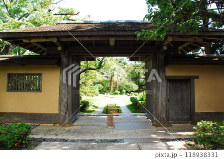 旧吉田茂邸の内門(神奈川県中郡大磯町) 旧吉田茂邸の内門(神奈川県中郡大磯町) 118938331