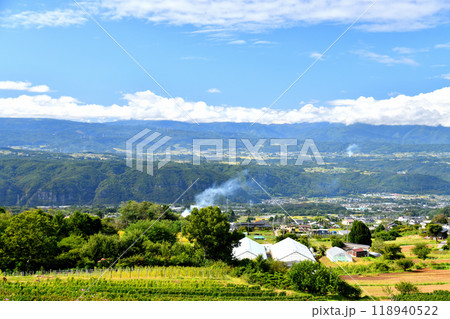 御牧原(御牧ケ原)台地、立科町役場周辺を望む(長野県小諸市)【2024.9】 御牧原(御牧ケ原)台地、立科町役場周辺を望む(長野県小諸市)【2024.9】 118940522