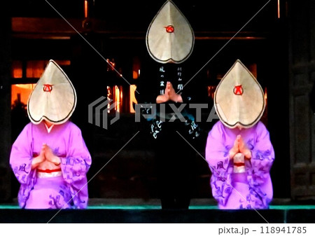 越中八尾の哀愁と侘しさが漂うおわら風の盆 越中八尾の哀愁と侘しさが漂うおわら風の盆 118941785