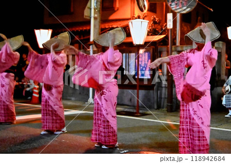 越中八尾の哀愁と侘しさが漂うおわら風の盆 越中八尾の哀愁と侘しさが漂うおわら風の盆 118942684
