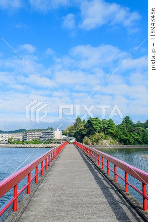 日本三景 松島の海岸を歩く 118943486