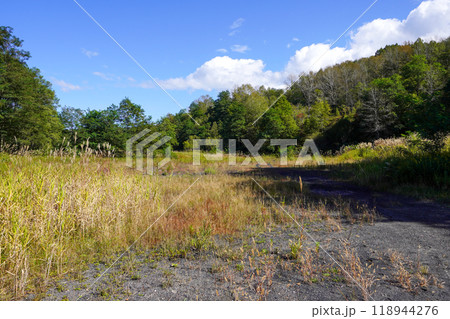 歌志内市立神威小学校(廃校)のグラウンド跡地 歌志内市立神威小学校(廃校)のグラウンド跡地 118944276