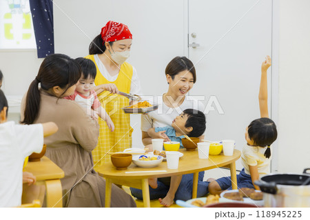 食育　調理実習イメージ　 118945225