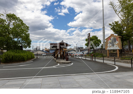 石切劔箭神社の駐車場（2024年9月撮影） 118947105