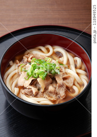 豚肉の肉うどん 118949525