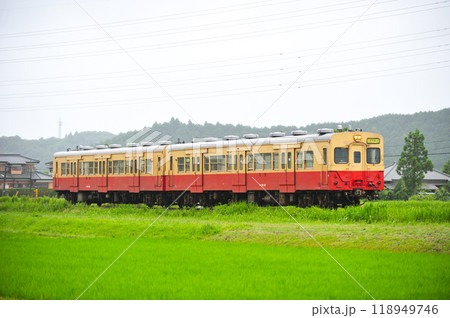 久留里線　東横田ー馬来田　JR東日本　キハ30-62+キハ30-98（幕張） 118949746