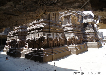 インド 世界遺産エローラ石窟群 インド 世界遺産エローラ石窟群 118951058