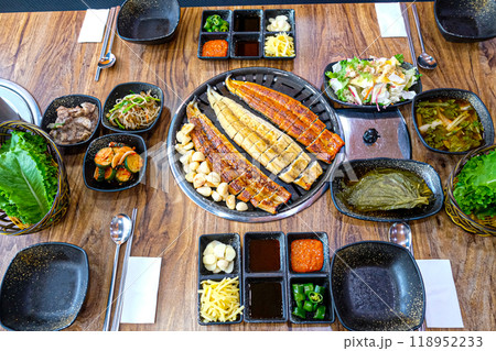 Korean food. Grilled eel. Three flavors. Spicy sauce, salt, soy sauce Korean food. Grilled eel. Three flavors. Spicy sauce, salt, soy sauce 118952233
