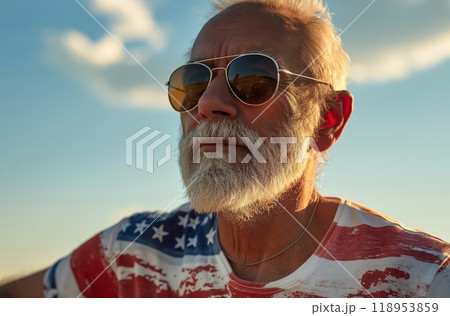Elderly man in American flag t-shirt 118953859