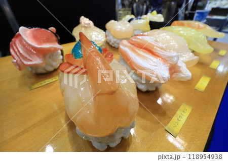 握り寿司の食品サンプル　本物そっくりの握り寿司 118954938