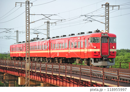 函館本線　江別ー豊幌　JR北海道　711系　S-115編成（札幌） 118955997