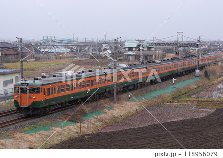 かつて房総地区で活躍した113系電車(復活湘南色)_2010/02/11撮影 かつて房総地区で活躍した113系電車(復活湘南色)_2010/02/11撮影 118956079