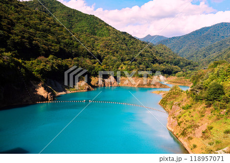 稲包山と四万川ダム 稲包山と四万川ダム 118957071