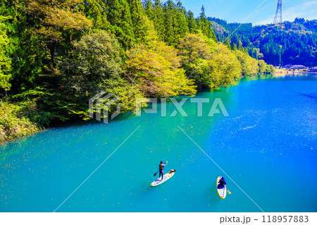 爽やかな四万湖クルーズ2 118957883