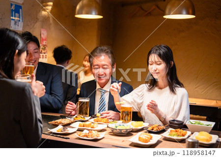 居酒屋 118958147