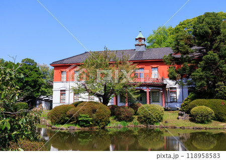 旧東京医学校本館の瀟洒な建物。東京都文京区-2024年 118958583
