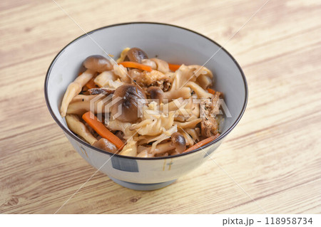 秋の味覚 キノコご飯 秋の味覚 キノコご飯 118958734
